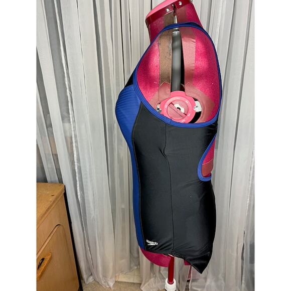 Speedo one piece swimsuit color blocked black blue x back - Picture 5 of 10